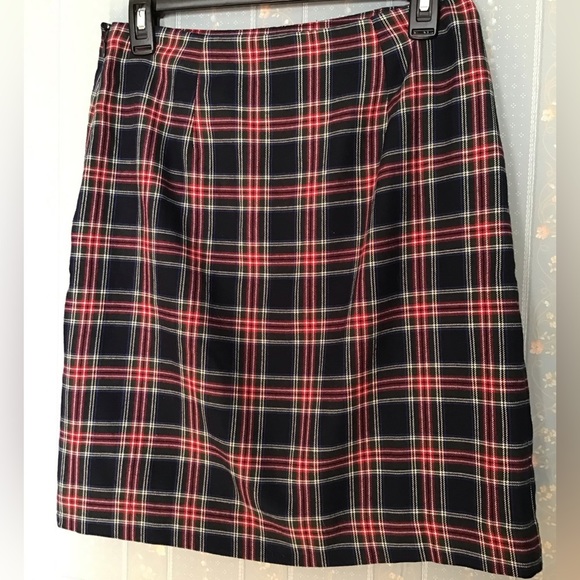 Talbots petite plaid skirt - Picture 3 of 5